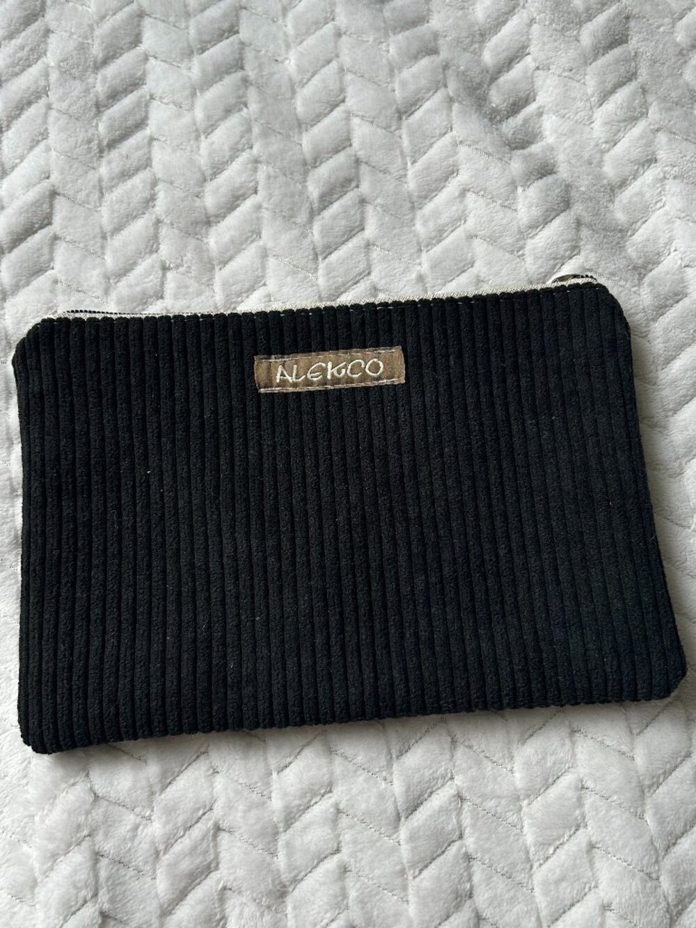 Pochette cotele Noire /Alekco